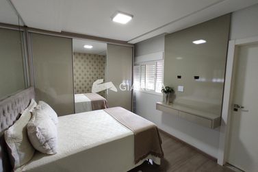 Apartamento &agrave; venda - 147m&sup2; - CENTRO