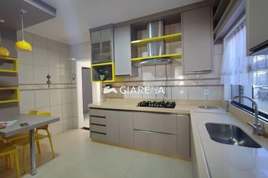Casa para alugar - 175m&sup2; - CENTRO