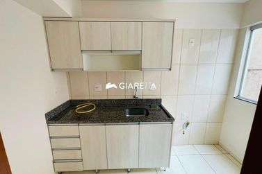 Apartamento para alugar - 60m&sup2; - CENTRO