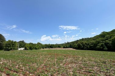 Ch&aacute;cara &agrave; venda - 20100m&sup2; - ZONA RURAL
