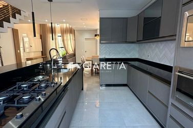 Sobrado para alugar - 229m&sup2; - VILA INDUSTRIAL