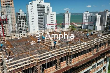 Apartamento &agrave; venda - 134m&sup2; - Centro