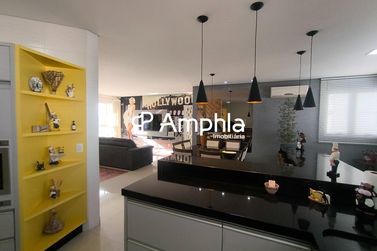 Apartamento &agrave; venda - 230m&sup2; - Centro
