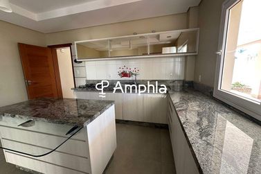 Sobrado &agrave; venda - 388m&sup2; - Santa Cruz