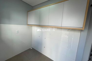 Sobrado &agrave; venda - 130m&sup2; - JARDIM PANCERA
