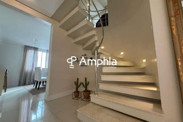 Apartamento &agrave; venda - 220m&sup2; - Centro
