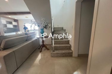 Apartamento &agrave; venda - 220m&sup2; - Centro