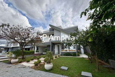 Casa &agrave; venda - 300m&sup2; - FAG