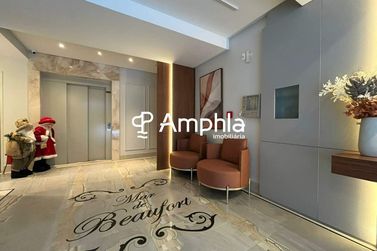 Apartamento &agrave; venda - 144m&sup2; - Meia Praia