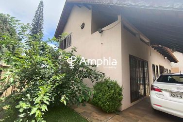 Sobrado &agrave; venda - 360m&sup2; - Country
