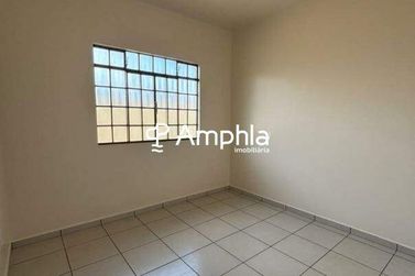 Casa &agrave; venda - 100m&sup2; - Jardim Gisela