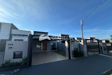 Sobrado para alugar - 115m&sup2; - JARDIM PARIZOTTO