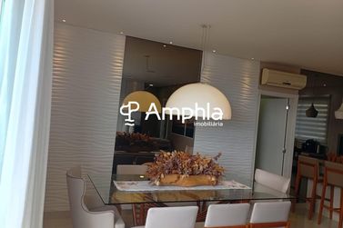 Apartamento &agrave; venda - 135m&sup2; - Centro