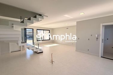 Sobrado &agrave; venda - 154m&sup2; - Recanto Tropical