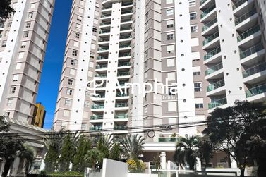 Apartamento &agrave; venda - 230m&sup2; - Centro