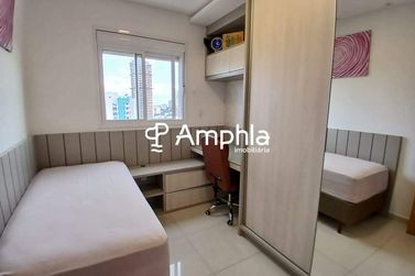 Apartamento &agrave; venda - 104m&sup2; - Centro