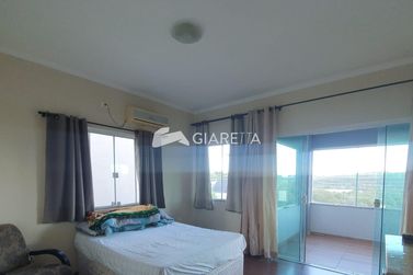 Sobrado &agrave; venda - 240m&sup2; - JARDIM PARIZOTTO