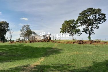 Ch&aacute;cara &agrave; venda - 121000m&sup2; - &Aacute;rea Rural