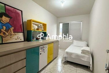 Apartamento &agrave; venda - 93m&sup2; - Centro