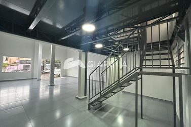 Sala Comercial para alugar - 90m&sup2; - CENTRO