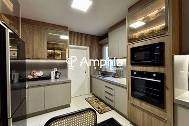 Apartamento &agrave; venda - 231m&sup2; - Centro