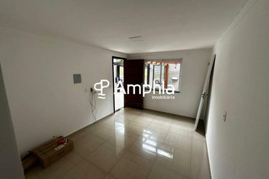 Sobrado &agrave; venda - 109m&sup2; - Pioneiros Catarinenses