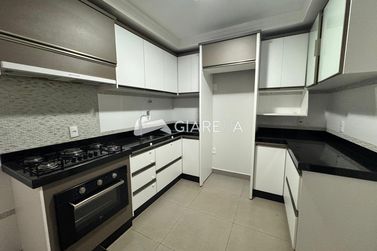 Sobrado &agrave; venda - 134m&sup2; - JARDIM GISELA