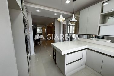 Apartamento &agrave; venda - 147m&sup2; - CENTRO