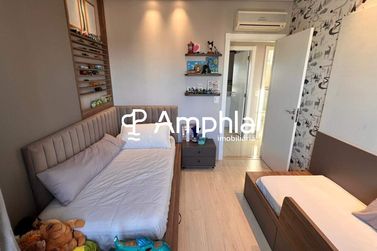 Apartamento &agrave; venda - 136m&sup2; - Centro