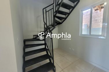Sobrado &agrave; venda - 64m&sup2; - Floresta