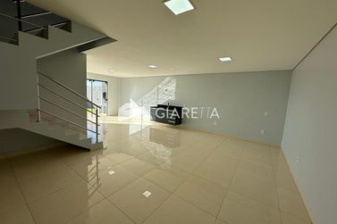 Sobrado para alugar - 115m&sup2; - JARDIM PARIZOTTO