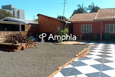 Casa &agrave; venda - 213m&sup2; - Vila Industrial