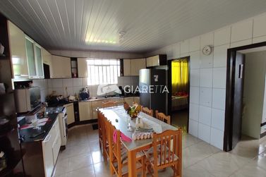 S&iacute;tio &agrave; venda - 180m&sup2; - DEZ DE MAIO