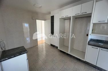 Apartamento para alugar - 234m&sup2; - CENTRO