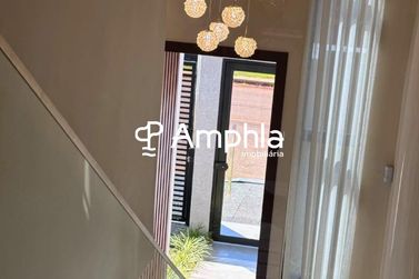 Sobrado &agrave; venda - 167m&sup2; - Recanto Tropical