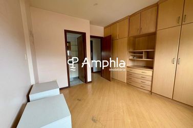 Apartamento &agrave; venda - 112m&sup2; - Centro
