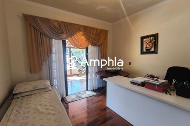 Sobrado &agrave; venda - 345m&sup2; - Recanto Tropical