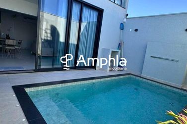 Sobrado &agrave; venda - 167m&sup2; - Recanto Tropical