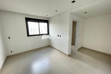 Apartamento para alugar - 111m&sup2; - CENTRO