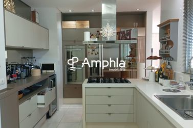Apartamento &agrave; venda - 135m&sup2; - Centro