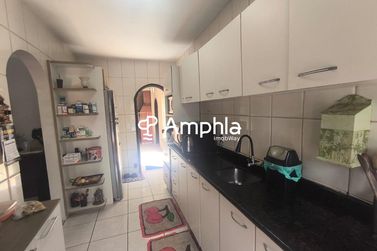 Sobrado &agrave; venda - 360m&sup2; - Country