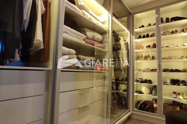 Apartamento &agrave; venda - 147m&sup2; - CENTRO