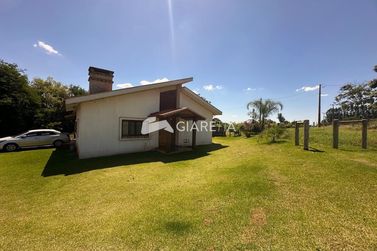 Ch&aacute;cara &agrave; venda - 160m&sup2; - ZONA RURAL