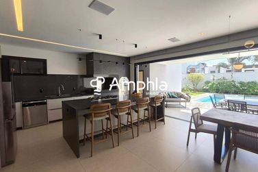Sobrado &agrave; venda - 400m&sup2; - Recanto Tropical