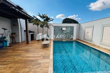 Sobrado &agrave; venda - 255m&sup2; - JARDIM LA SALLE