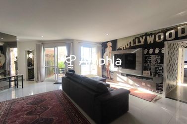 Apartamento &agrave; venda - 230m&sup2; - Centro