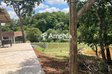 Ch&aacute;cara &agrave; venda - 4000m&sup2; - Centro