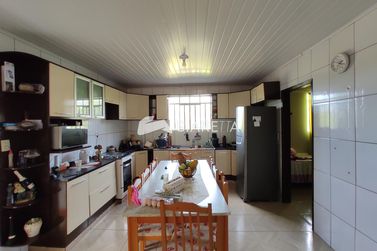 S&iacute;tio &agrave; venda - 180m&sup2; - DEZ DE MAIO
