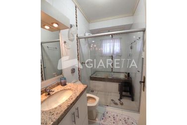 Sobrado &agrave; venda - 135m&sup2; - CENTRO