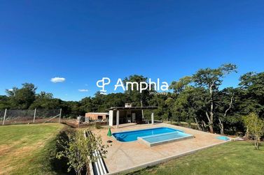 Ch&aacute;cara &agrave; venda - 4000m&sup2; - Centro